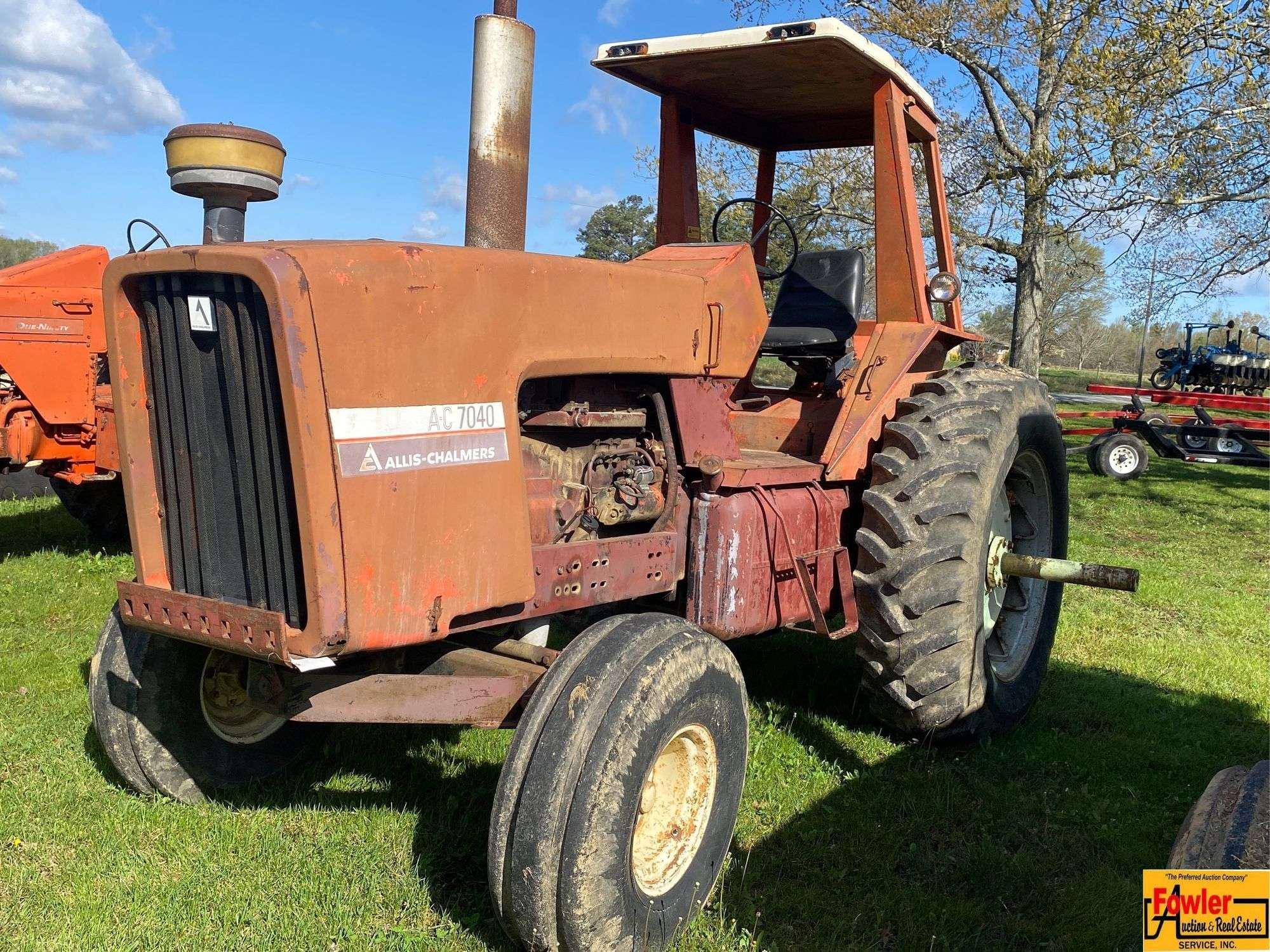 Main image Allis Chalmers 7040
