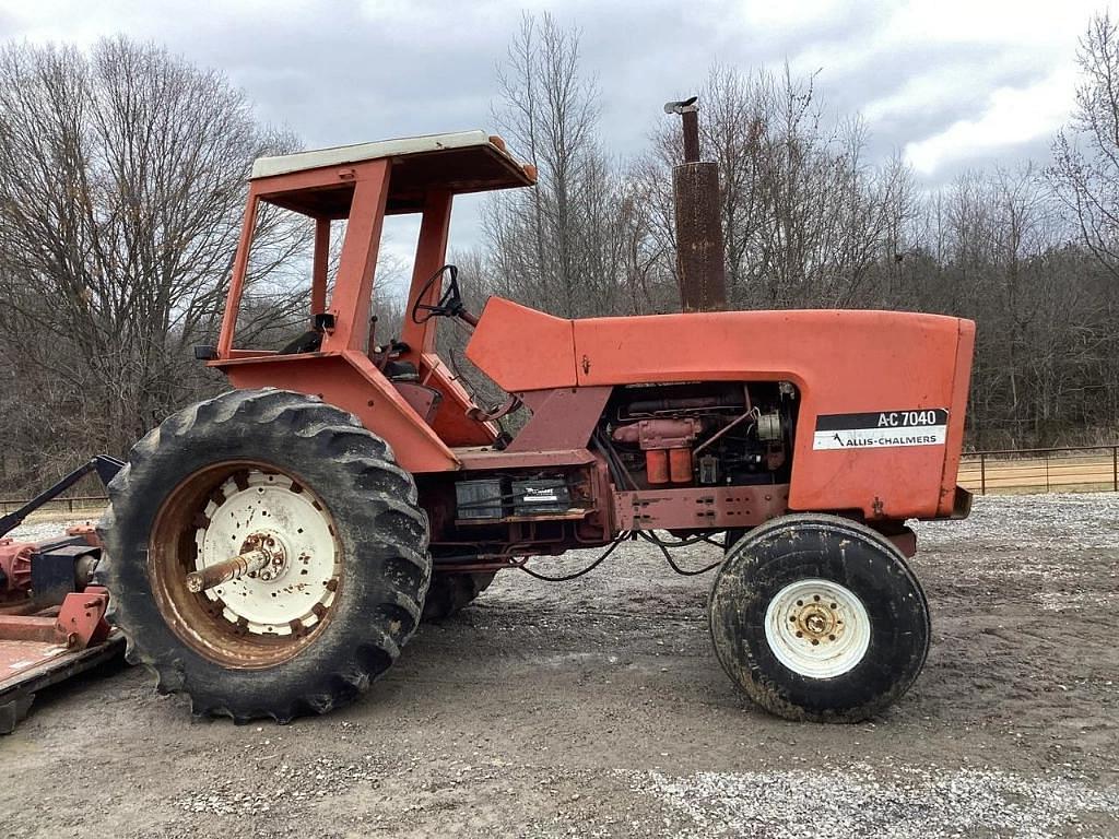 Image of Allis Chalmers 7040 Primary image