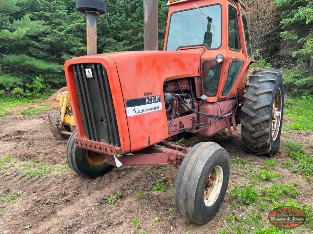 Image of Allis Chalmers 7040 Primary image