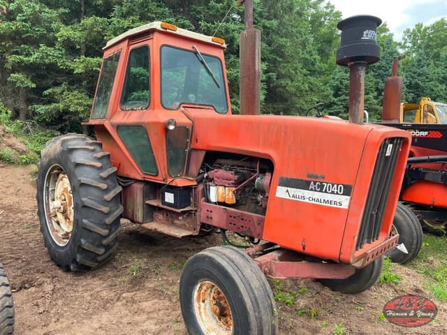 Image of Allis Chalmers 7040 equipment image 4