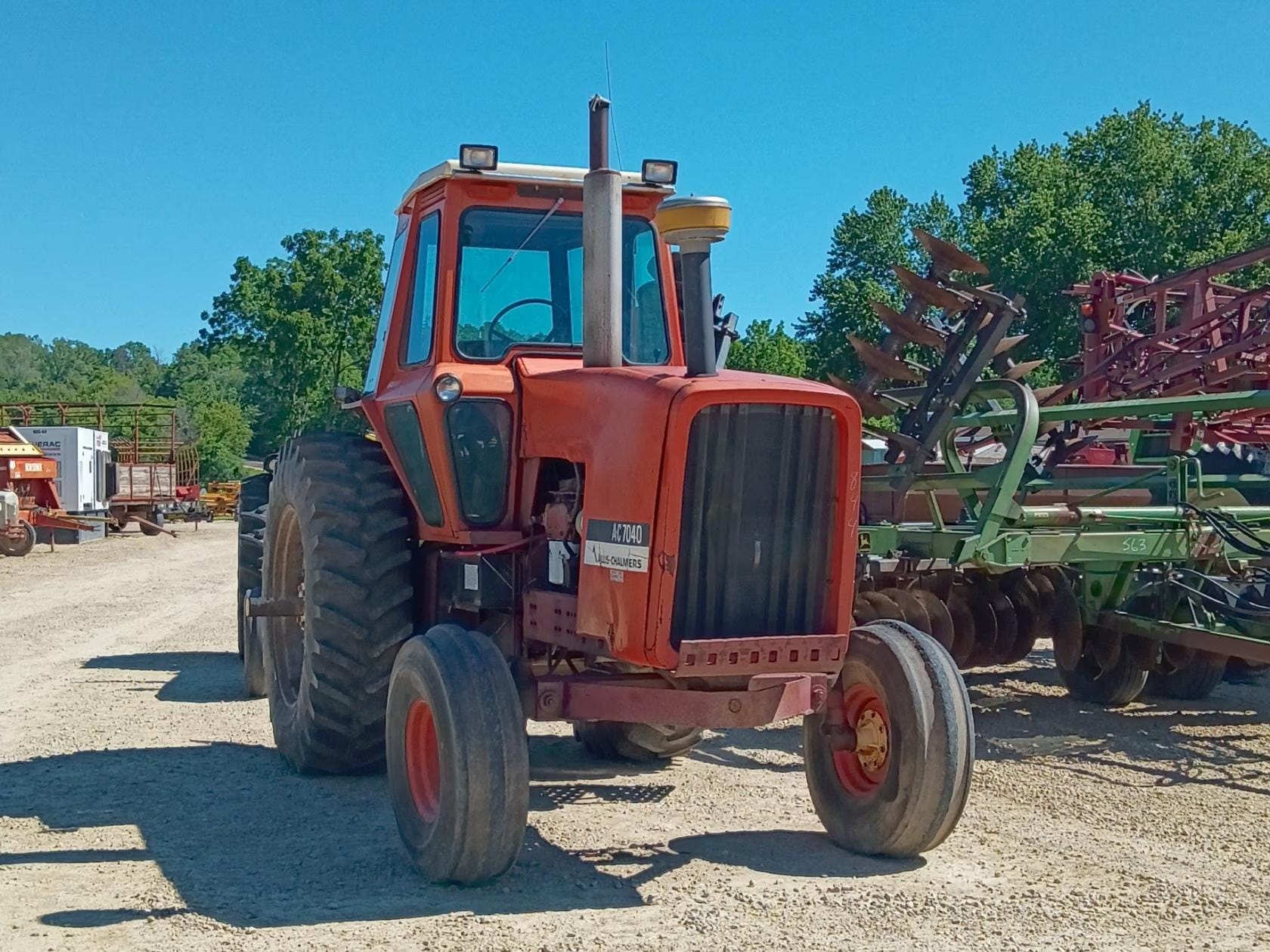 Allis Chalmers 7040 Equipment Image0