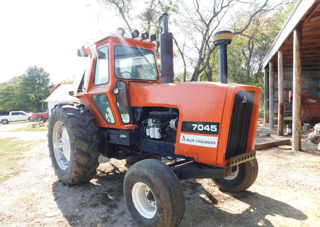 Image of Allis Chalmers 7045 Image 0