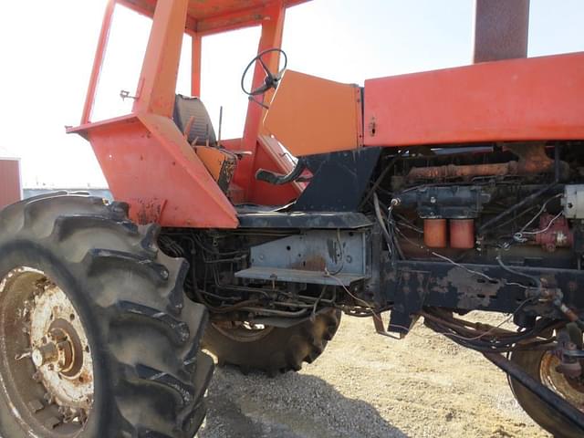 Image of Allis Chalmers 7045 equipment image 4