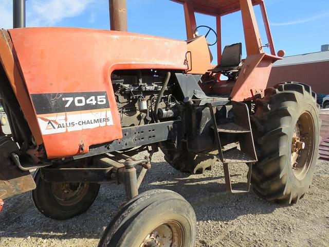 Image of Allis Chalmers 7045 equipment image 1