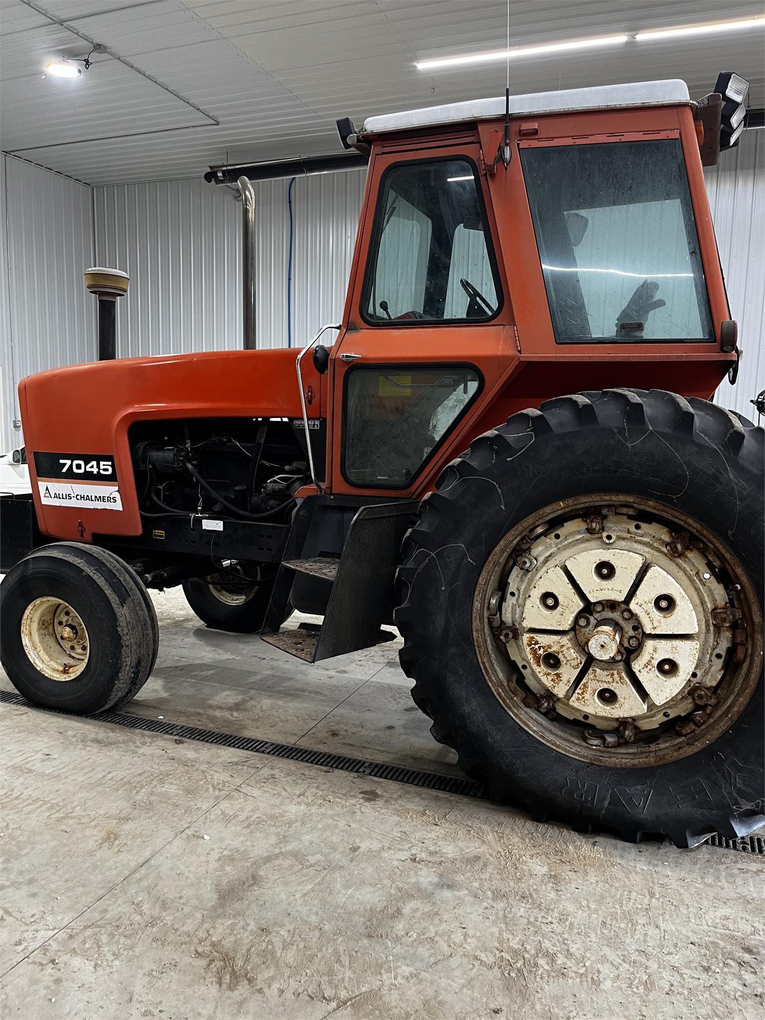 Main image Allis Chalmers 7045