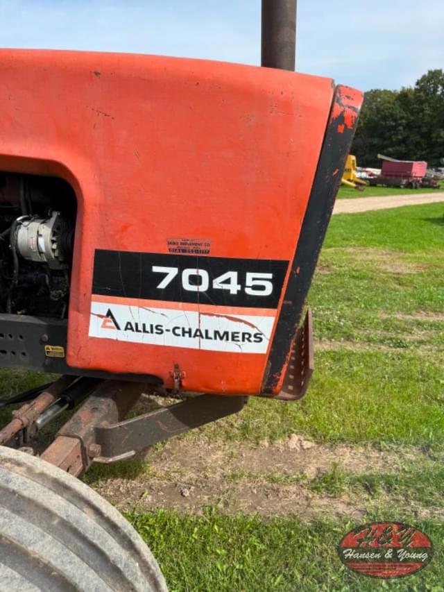 Image of Allis Chalmers 7045 equipment image 3