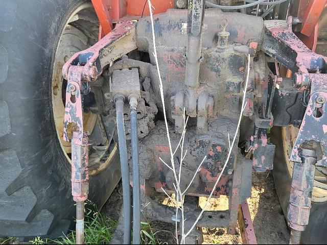 Image of Allis Chalmers 7060 equipment image 4
