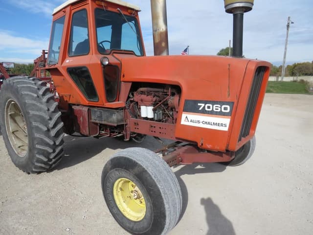 Image of Allis Chalmers 7060 equipment image 2