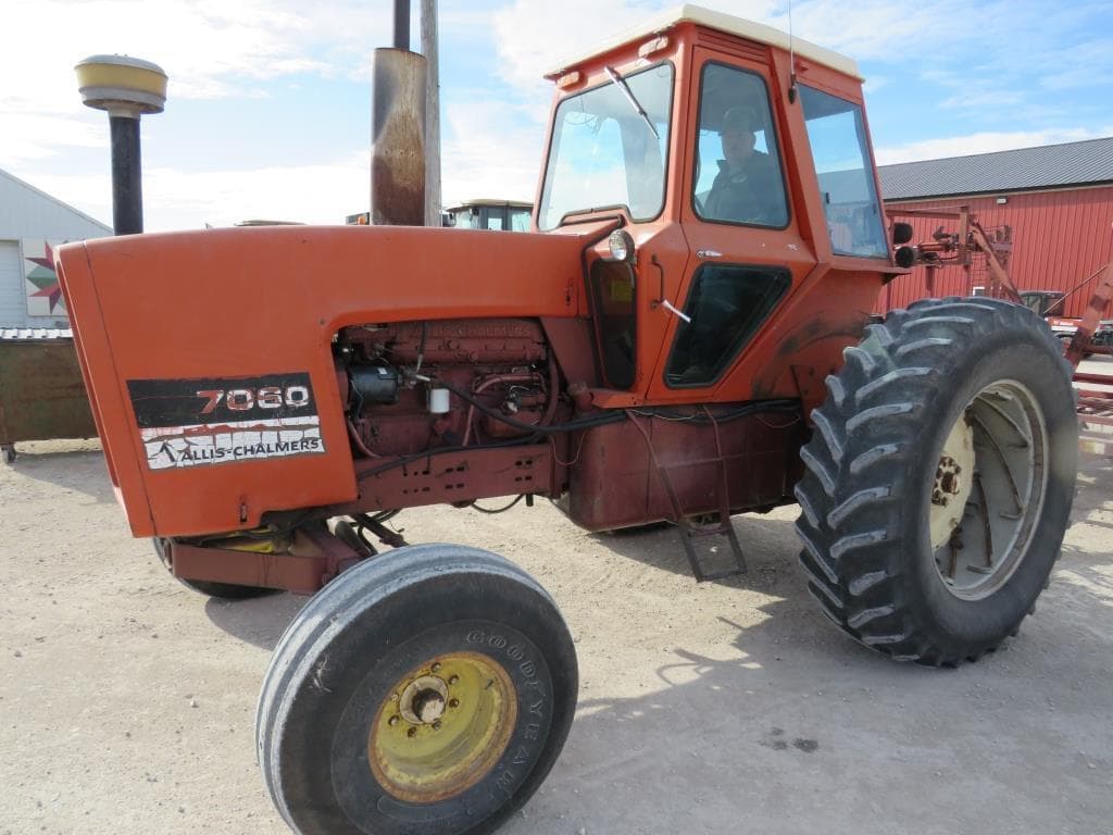 Image of Allis Chalmers 7060 Primary image