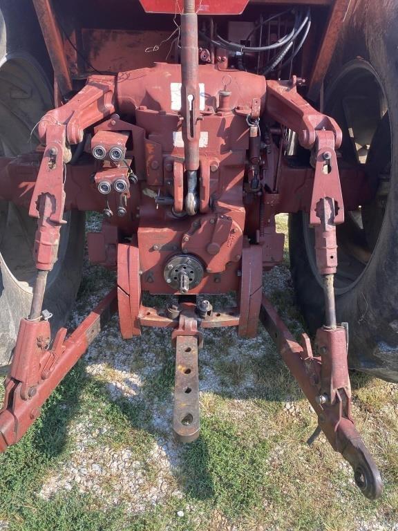 Image of Allis Chalmers 7060 equipment image 4