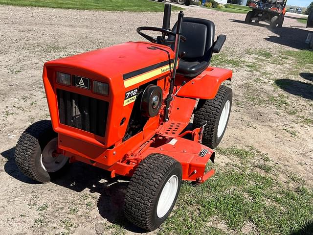 Image of Allis Chalmers 712 equipment image 1