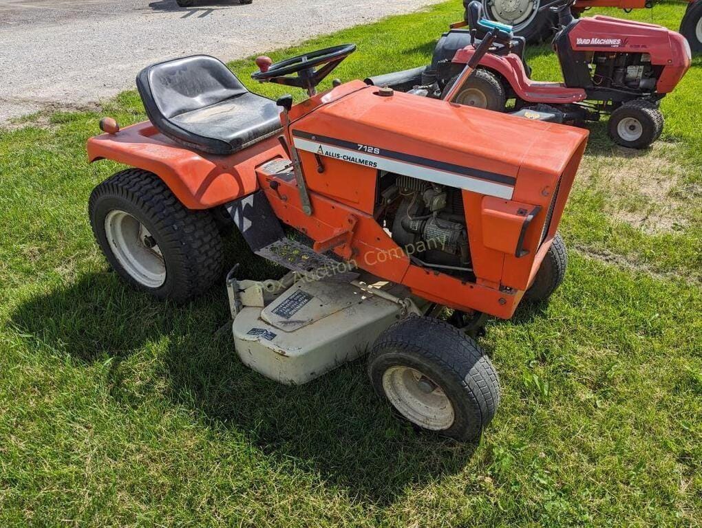 Main image Allis Chalmers 712S