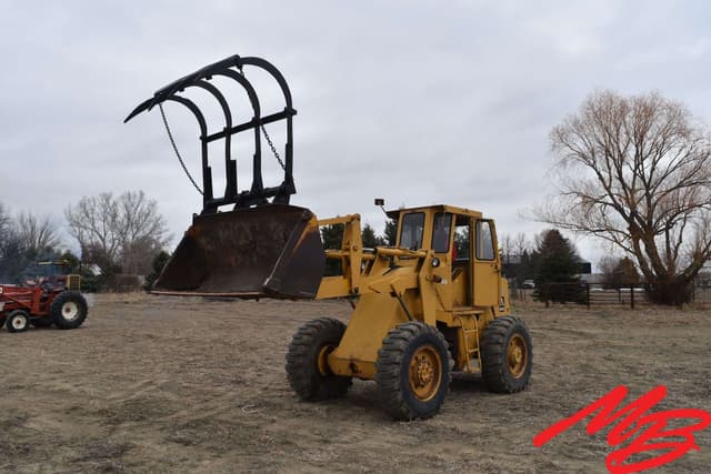 Image of Allis Chalmers 840 equipment image 1