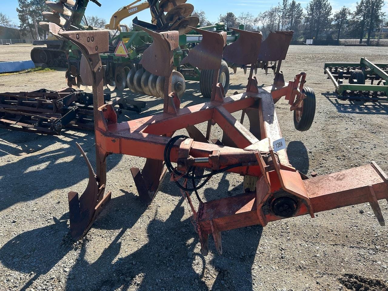 Allis Chalmers 900 Equipment Image0