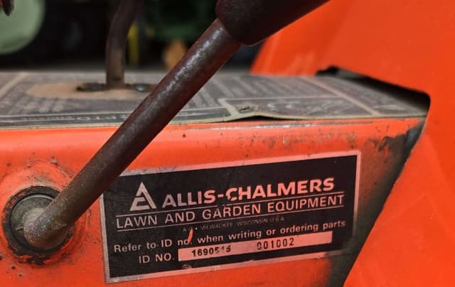 Image of Allis Chalmers 910 equipment image 2