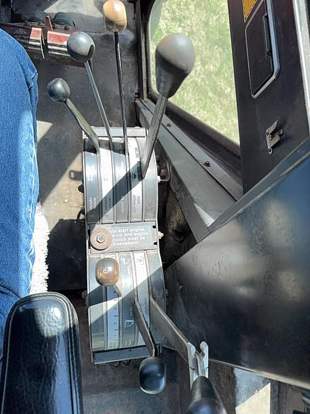 Image of Allis Chalmers 7000 equipment image 2