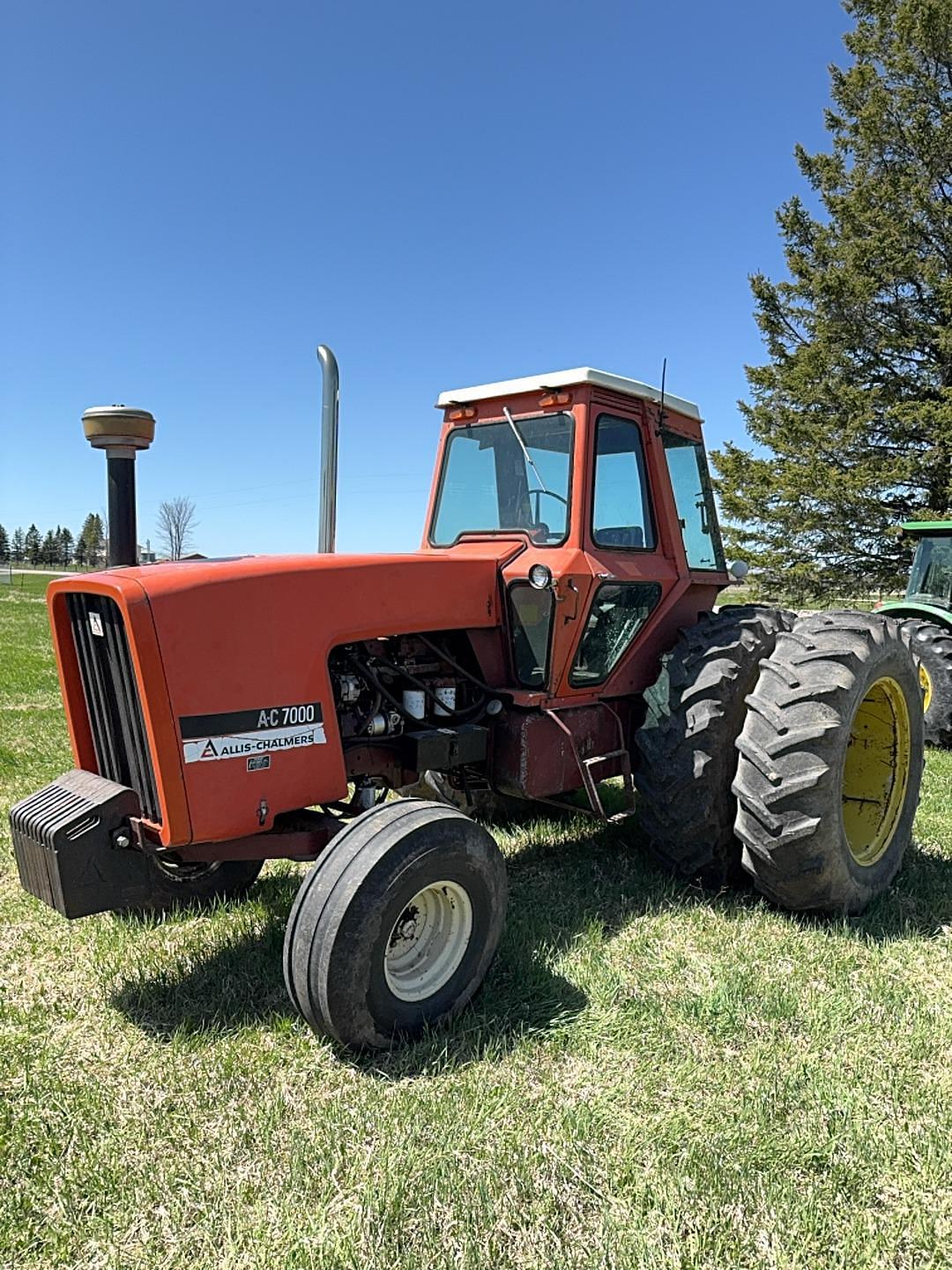 Image of Allis Chalmers 7000 Primary image