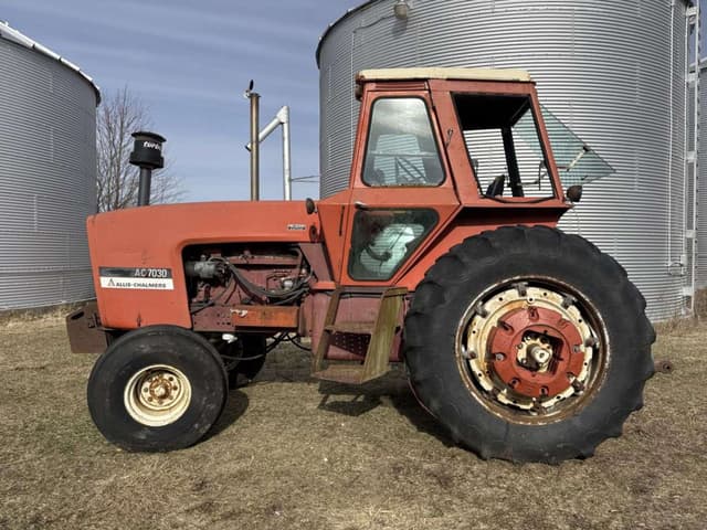 Image of Allis Chalmers 7030 equipment image 1