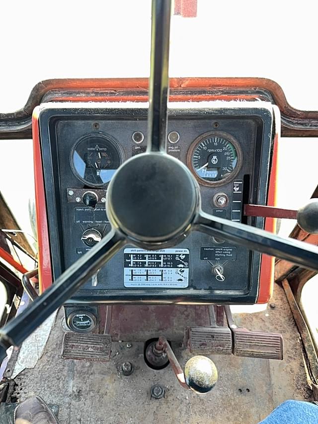Image of Allis Chalmers 7030 equipment image 3