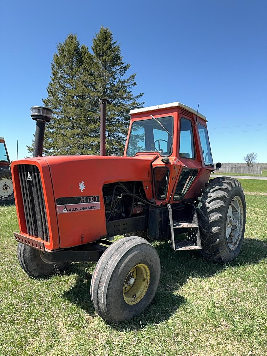 Image of Allis Chalmers 7030 Primary image