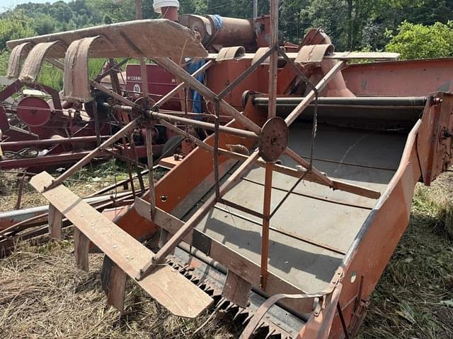 Image of Allis Chalmers All-Crop equipment image 3