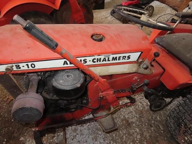 Image of Allis Chalmers B-10 equipment image 4