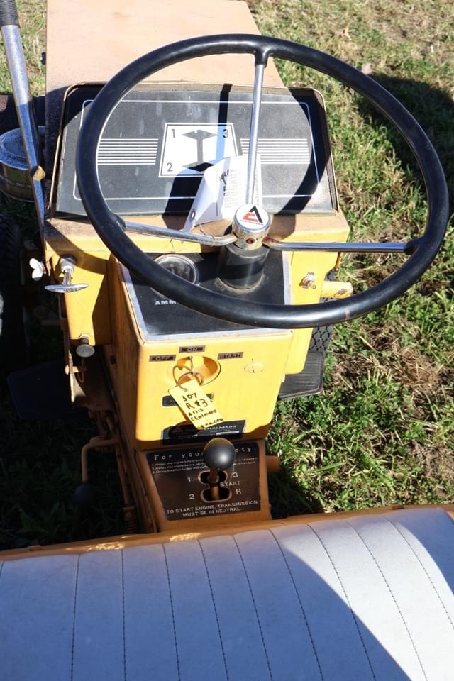 Image of Allis Chalmers B-110 equipment image 3