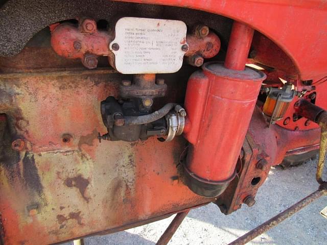 Image of Allis Chalmers B equipment image 4