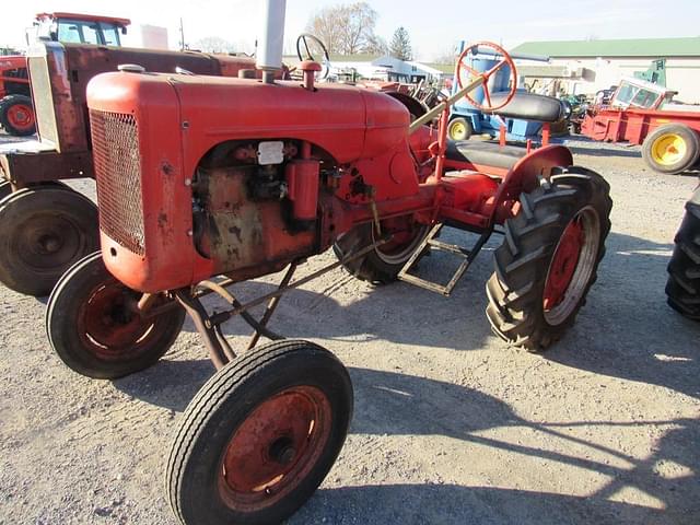 Image of Allis Chalmers B equipment image 2