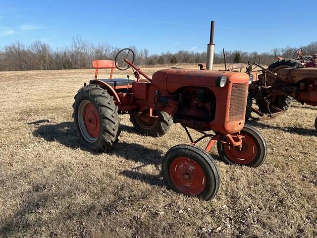 Image of Allis Chalmers B equipment image 2