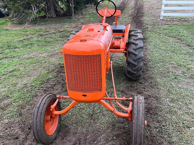 Image of Allis Chalmers B equipment image 2