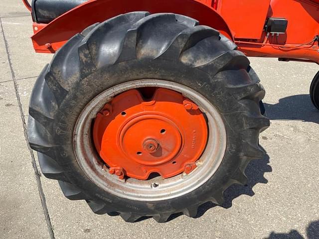 Image of Allis Chalmers B equipment image 4