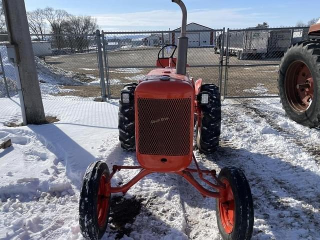 Image of Allis Chalmers B equipment image 2