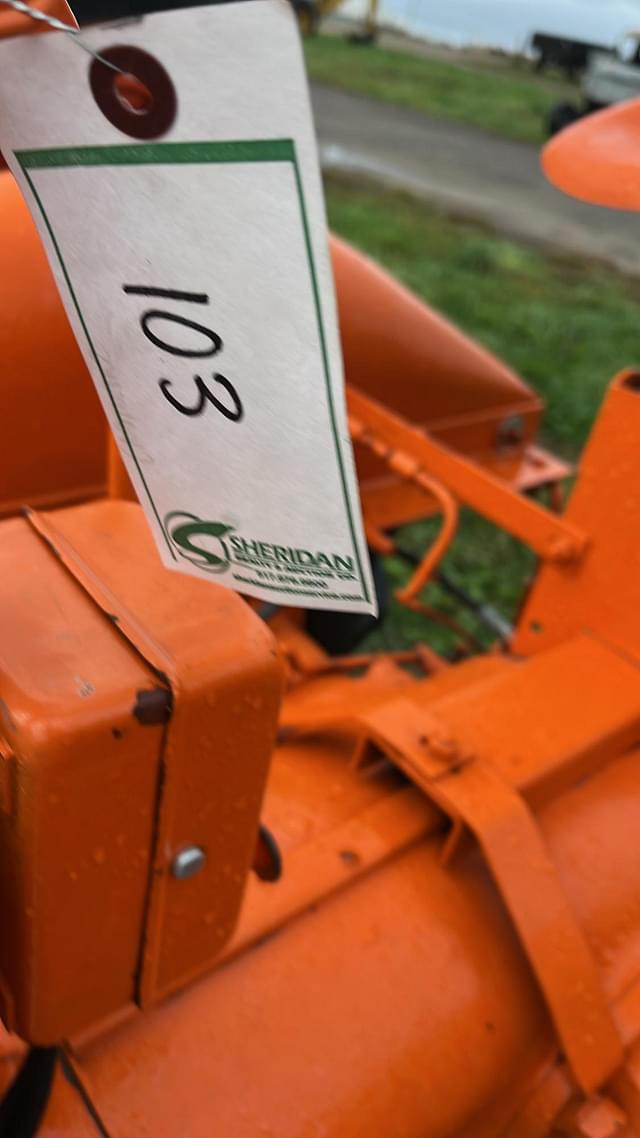 Image of Allis Chalmers B equipment image 2