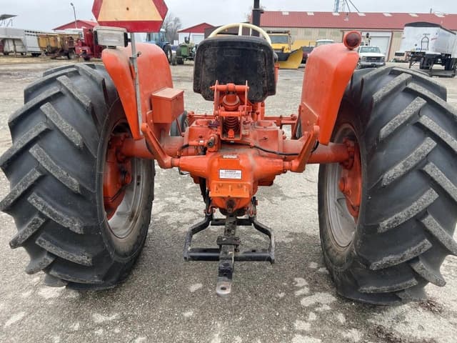 Image of Allis Chalmers D17 equipment image 2