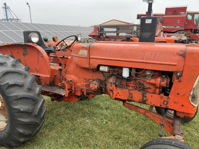 Image of Allis Chalmers D17 equipment image 2