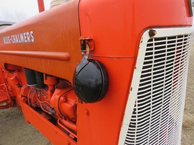 Image of Allis Chalmers D17 equipment image 2
