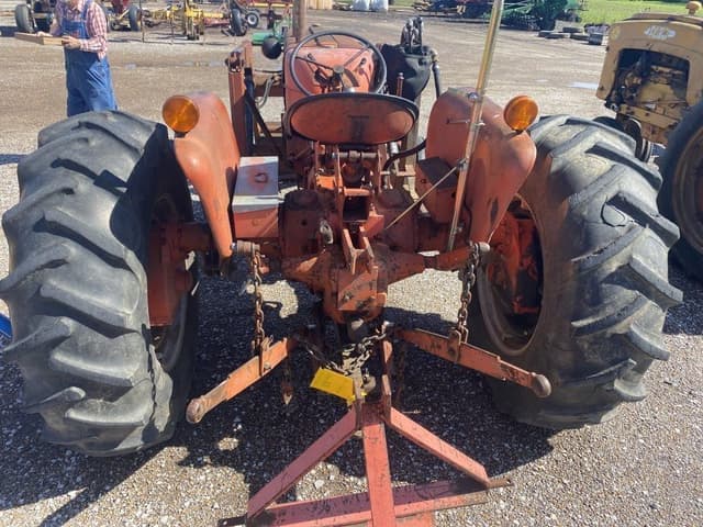 Image of Allis Chalmers D17 equipment image 2