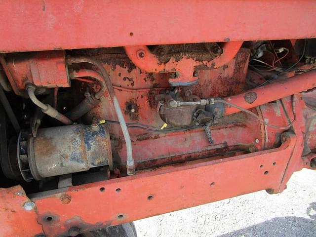 Image of Allis Chalmers D17 equipment image 2