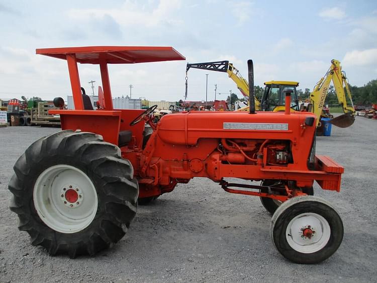 1967 Allis Chalmers D17 Series 4 Diesel at Ontario Tractor Auction