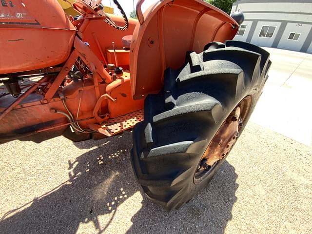 Image of Allis Chalmers D17 equipment image 2