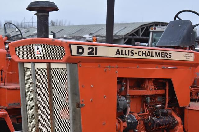 Image of Allis Chalmers D21 equipment image 1