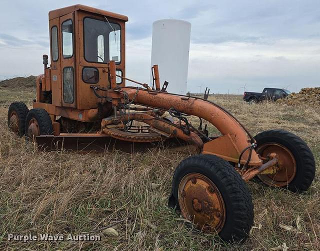 Image of Allis Chalmers D equipment image 2