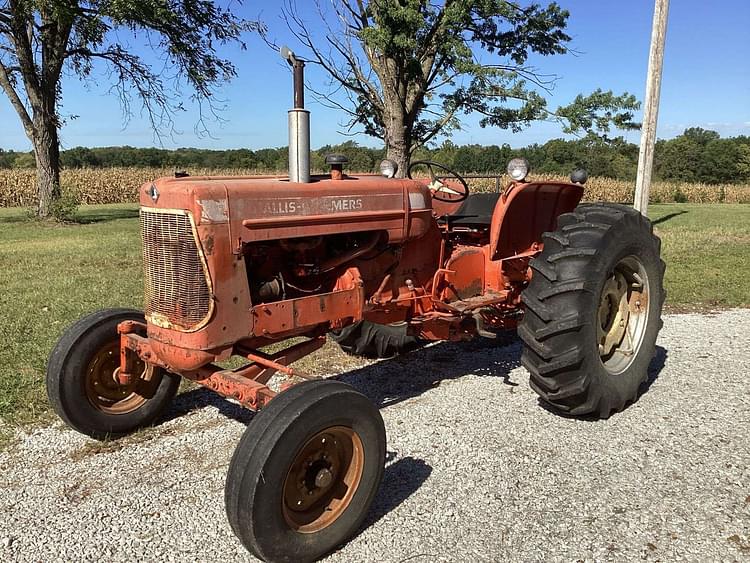 SOLD - Allis Chalmers D17 Tractors 40 to 99 HP