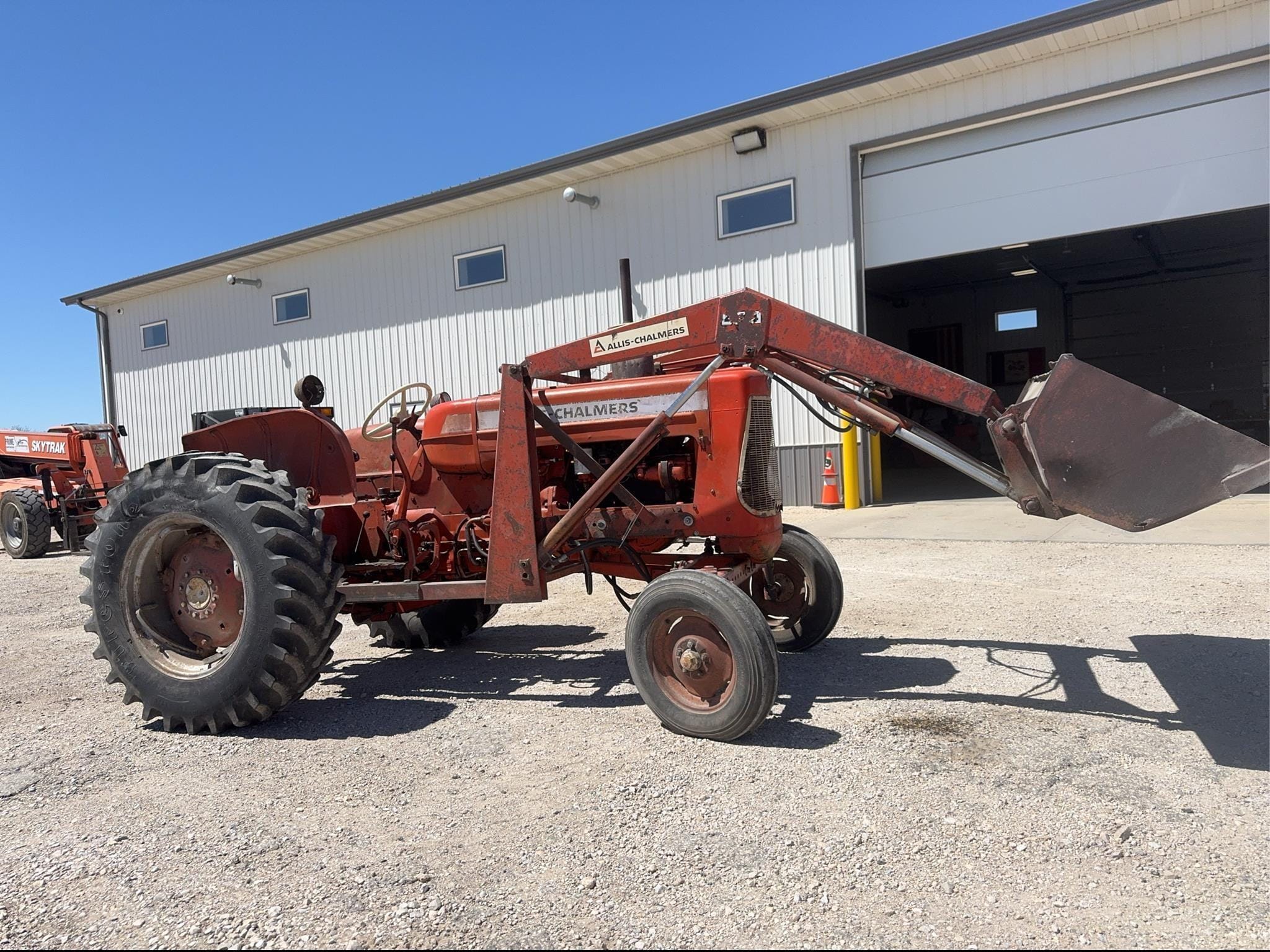 Allis Chalmers D17 Equipment Image0