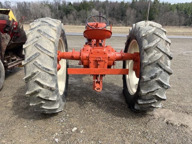 Image of Allis Chalmers D17 equipment image 3