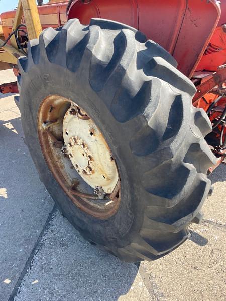 Image of Allis Chalmers D17 equipment image 4