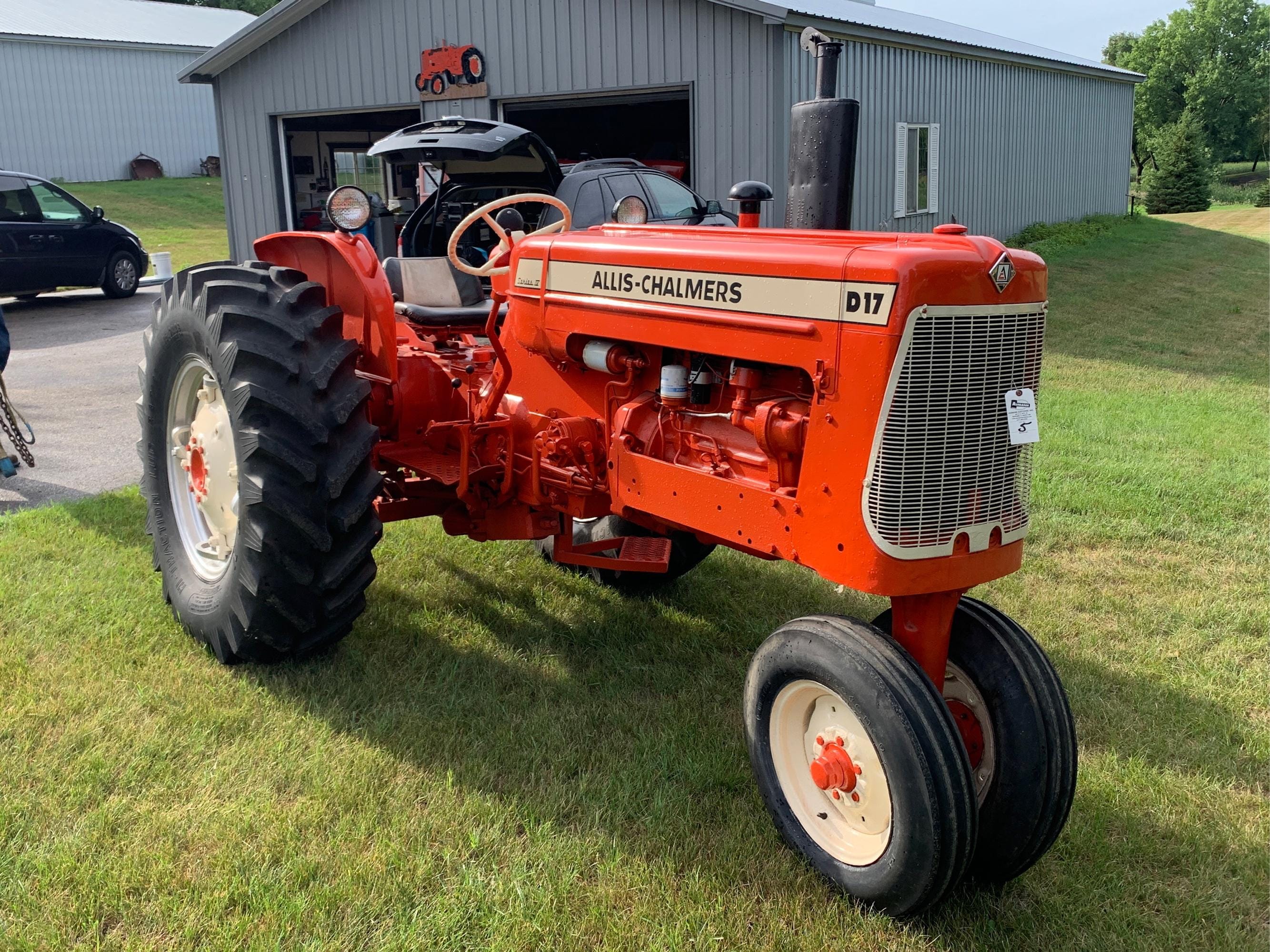 Main image Allis Chalmers D17
