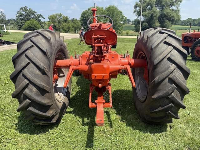 Image of Allis Chalmers D17 equipment image 4
