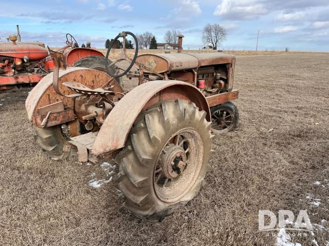 Image of Allis Chalmers D17 equipment image 4